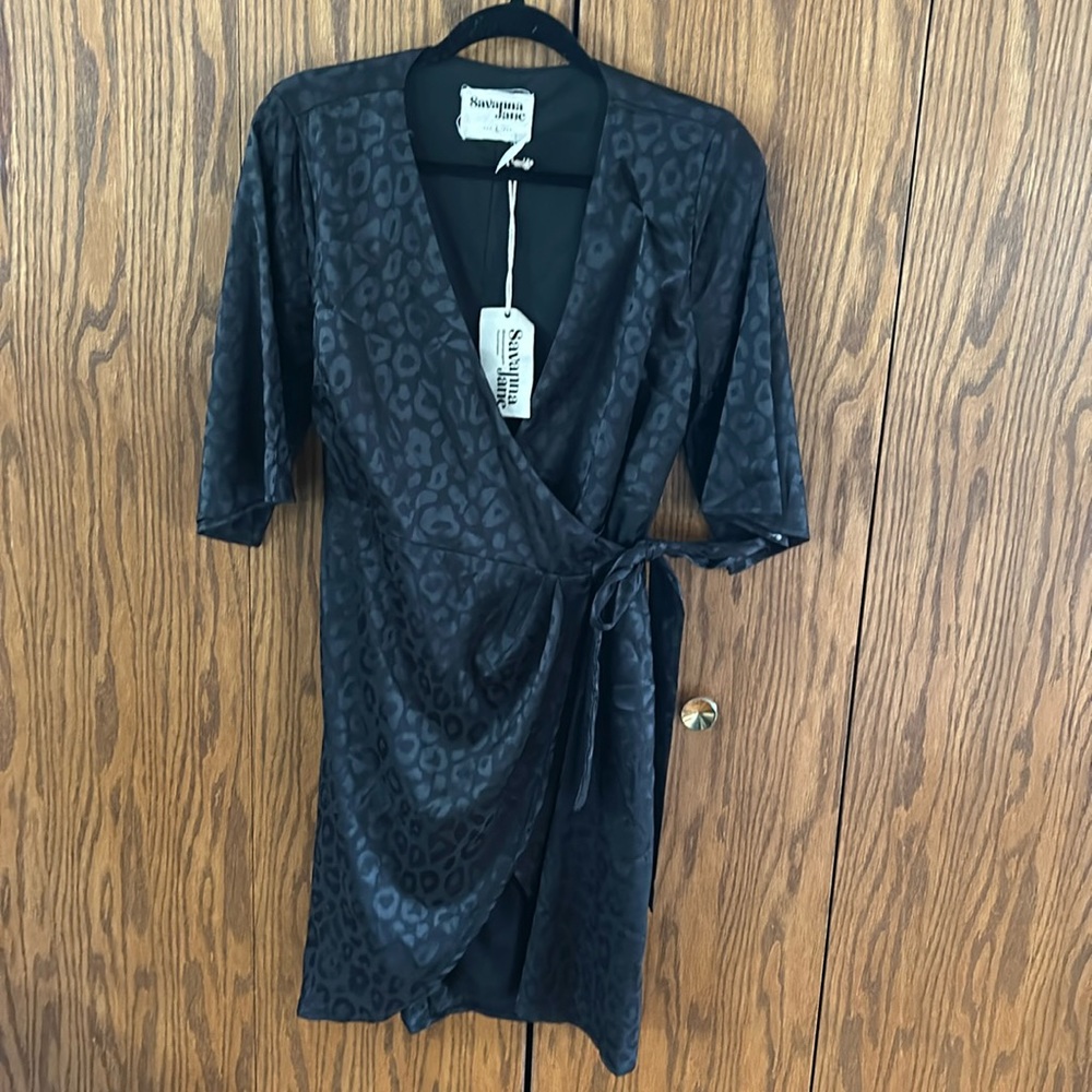 Savanna Jane NWT leopard wrap dress
